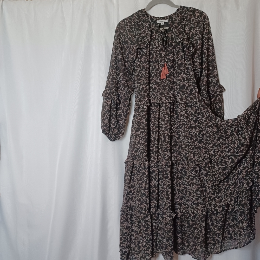 YAKIRA BELLA Navy Floral Ruffle and Tiered Maxi Dress With Tie Neck. S